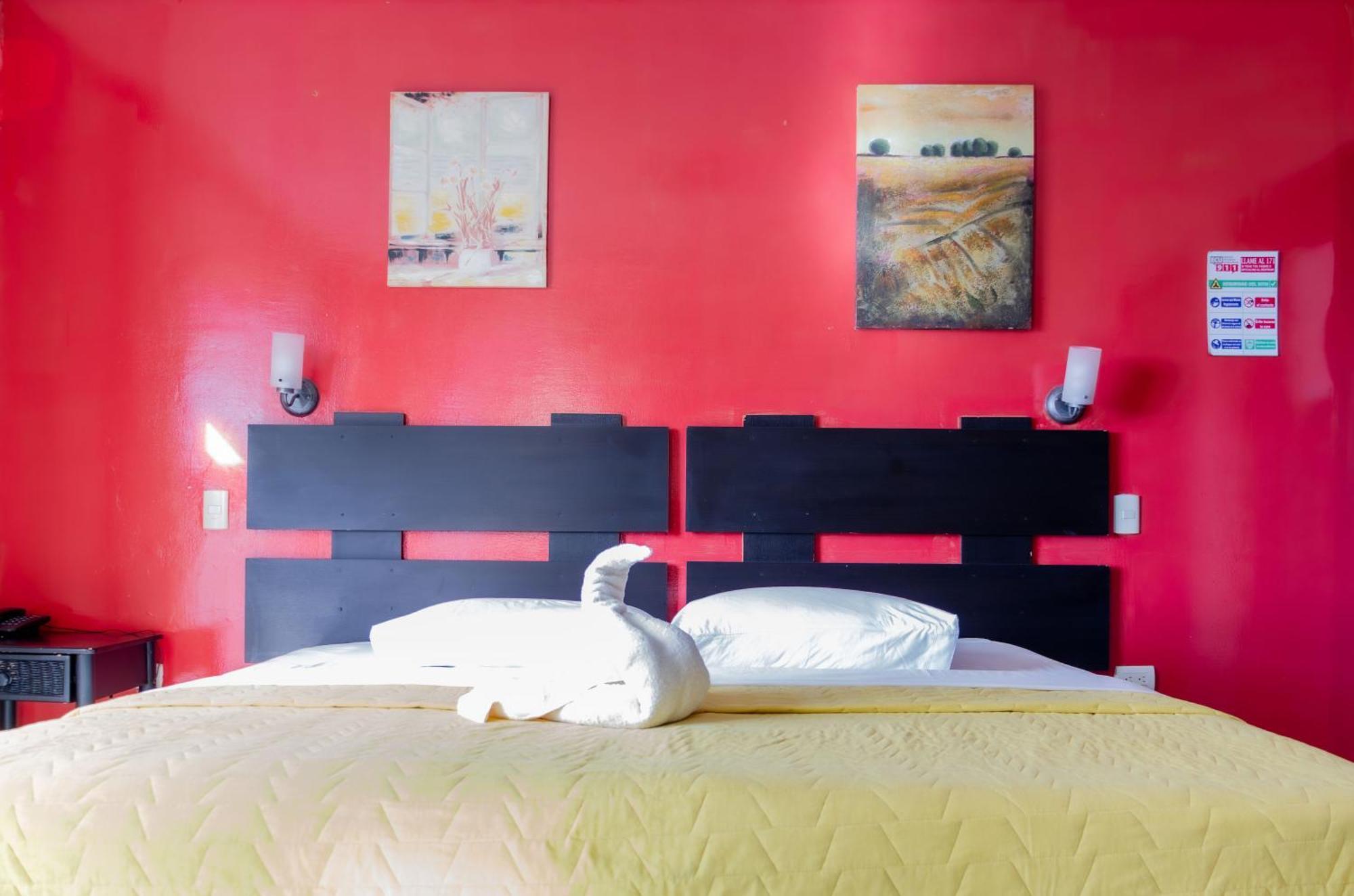 Hostal Antares Manta Exteriér fotografie