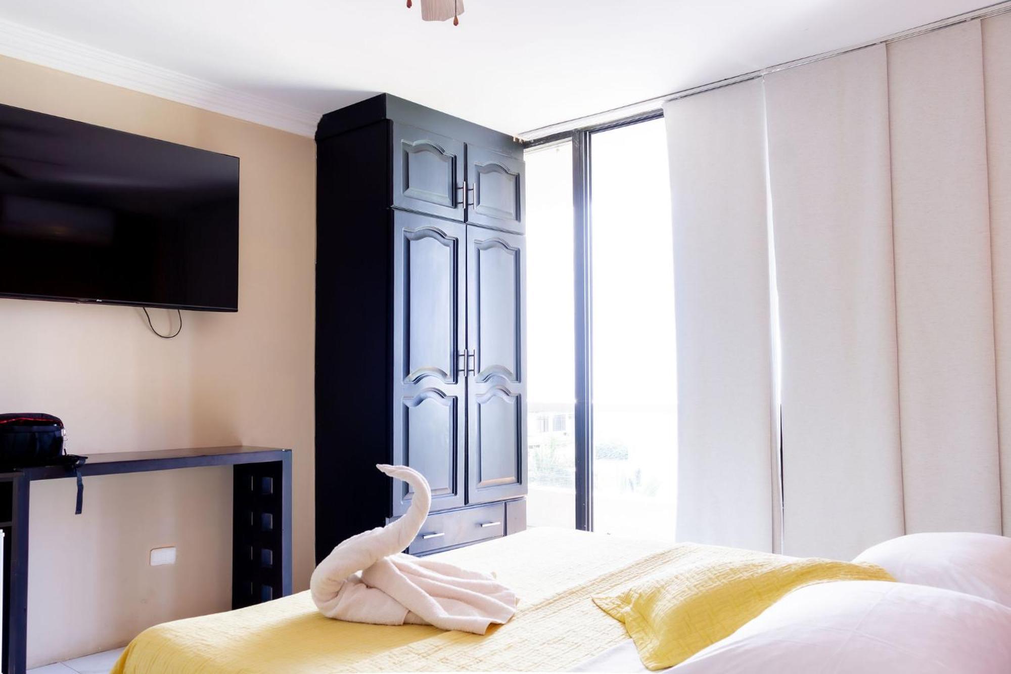 Hostal Antares Manta Exteriér fotografie
