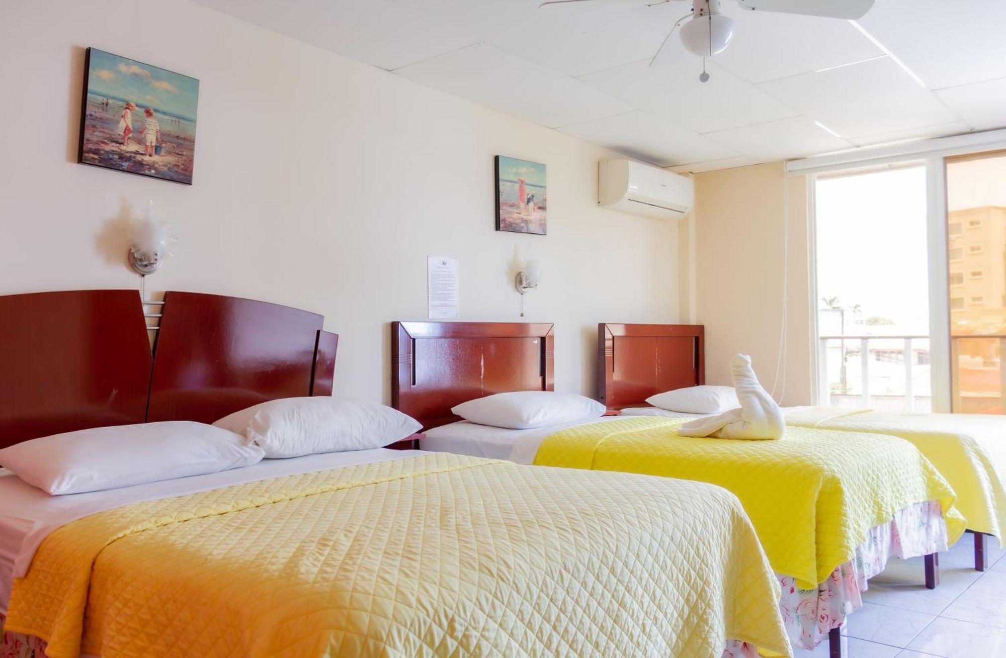 Hostal Antares Manta Exteriér fotografie